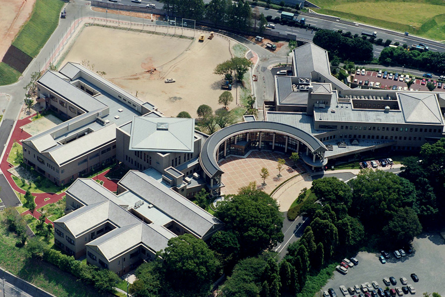 写真：福岡県立精神医療センター太宰府病院全容
